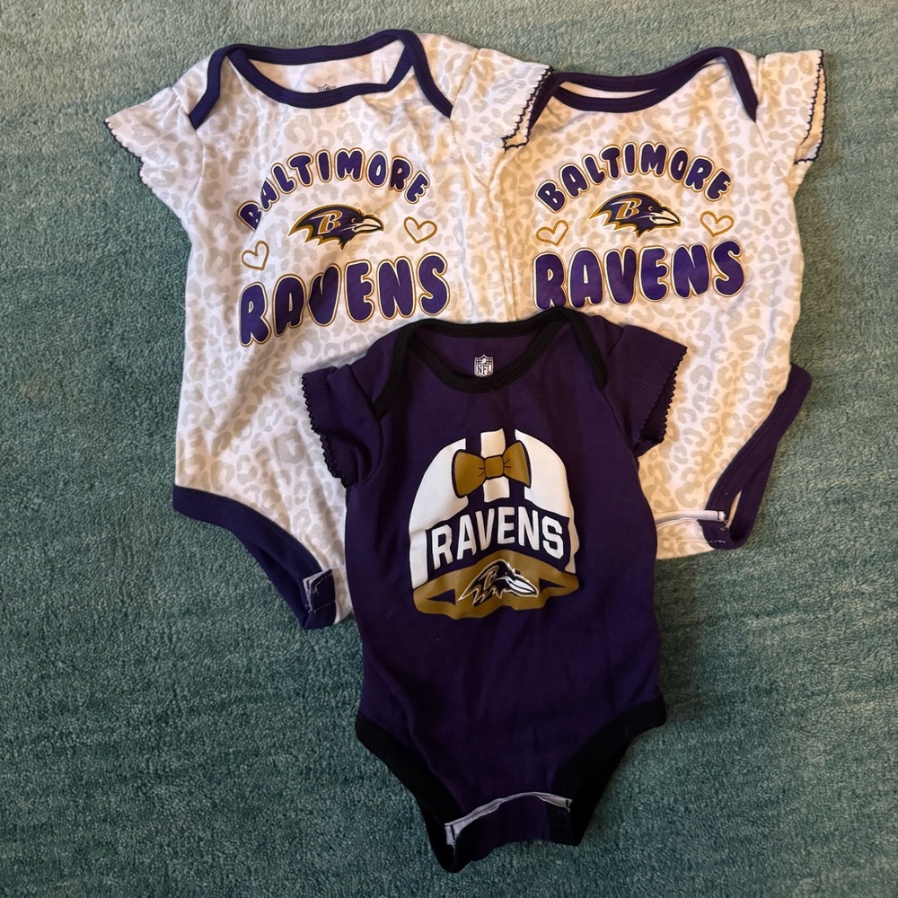 NFL Baltimore Ravens onesies Set